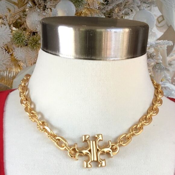 TORY BURCH ROXANNE DOUBLE T LOGO NECKLACE 18K GOLD - Picture 5 of 9